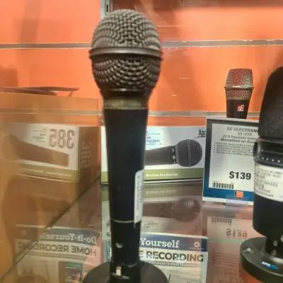 MXL  Fox Dynamic Mic 2